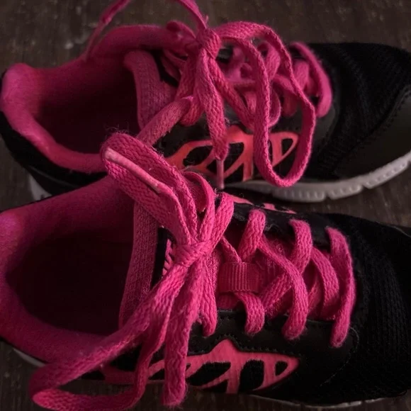 Nike Girl’s Toddler Shoes - Picture 12 of 12